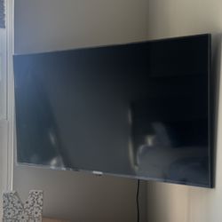 LG 43” TV