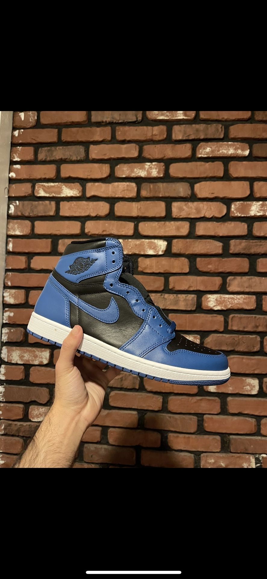 Jordan 1 Retro High OG Dark Marina - Size 10 (HOLIDAY SALE)