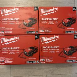 Milwaukee M18 HOT SHOT Jump Starter ( NEWEST MODEL )