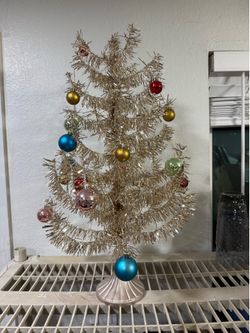 Aluminum Tinsel Christmas Tree