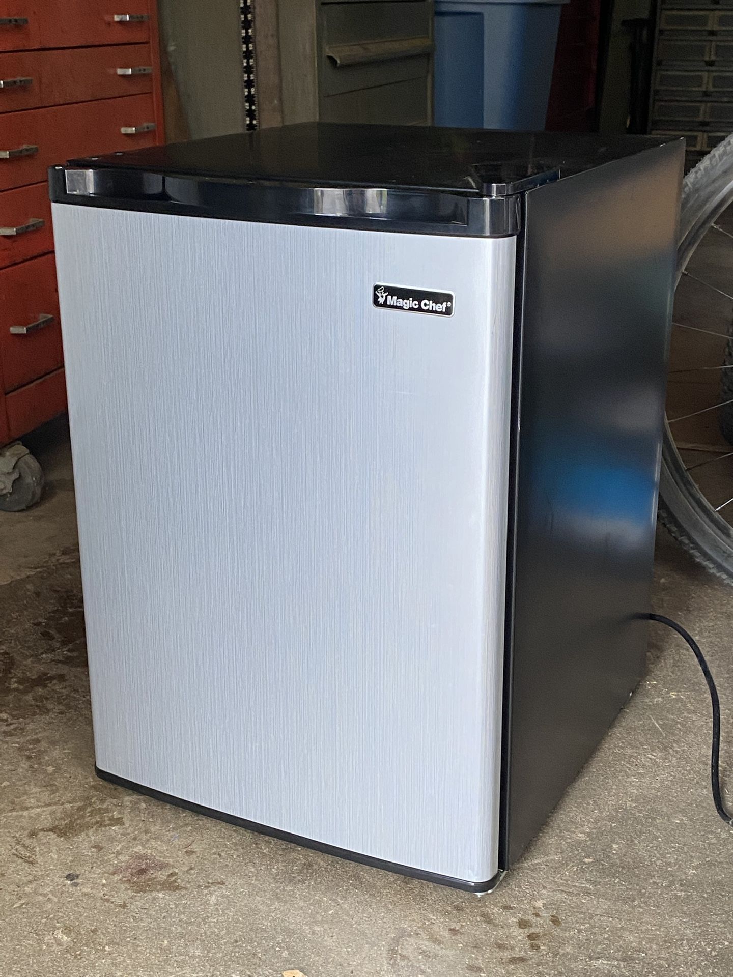 Magic Chef 2.6 cu. ft. Mini Fridge in Stainless Steel