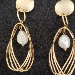 NORDSTROM GOLD PLATE GENUINE PEARLS EARRINGS