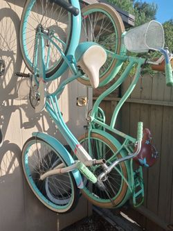 Lady's beach Cruisers