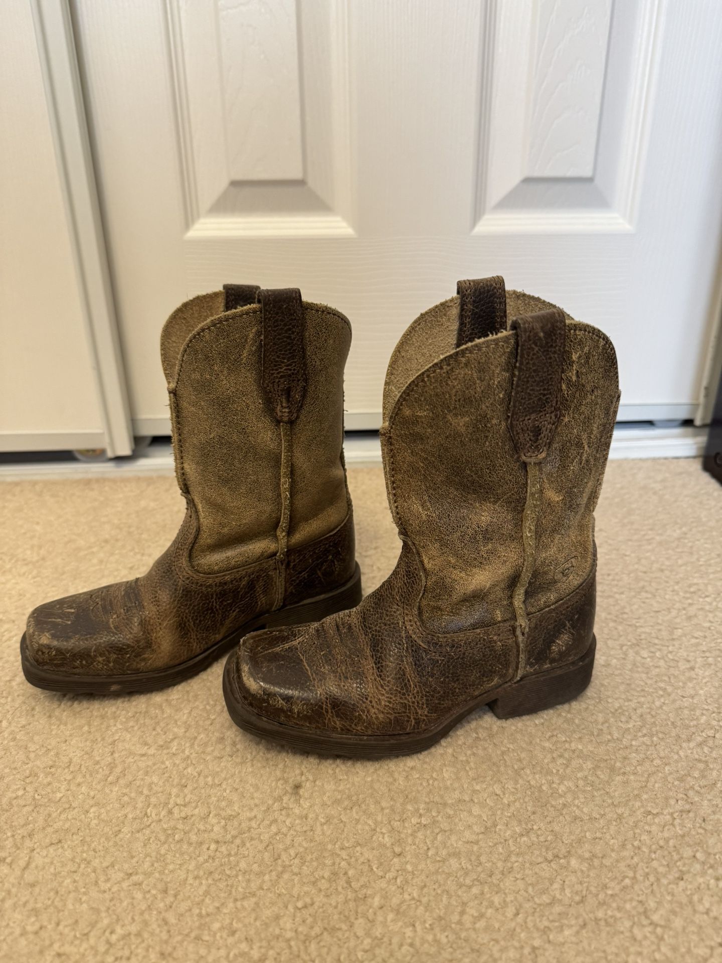 Boys Size 10 Ariat Rambler Western Boots