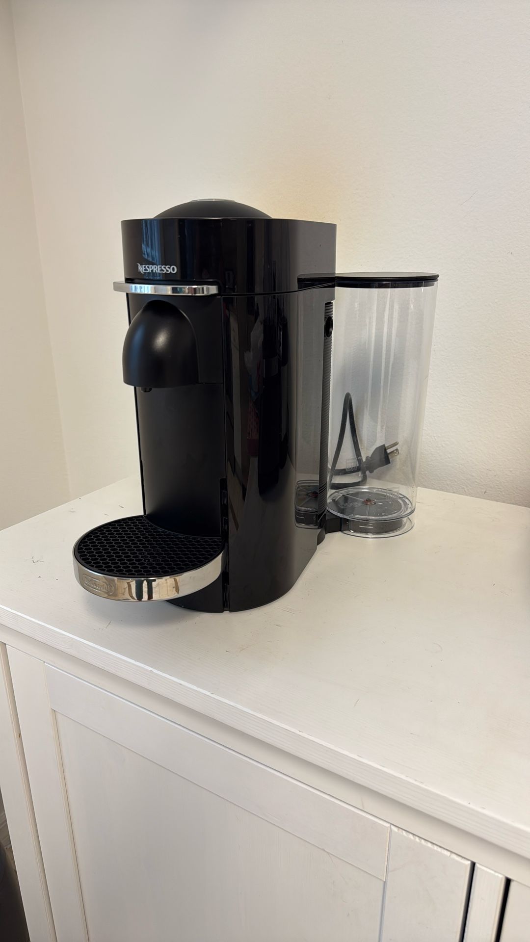 Nespresso Virtuo Coffee Maker (Little Used) Box