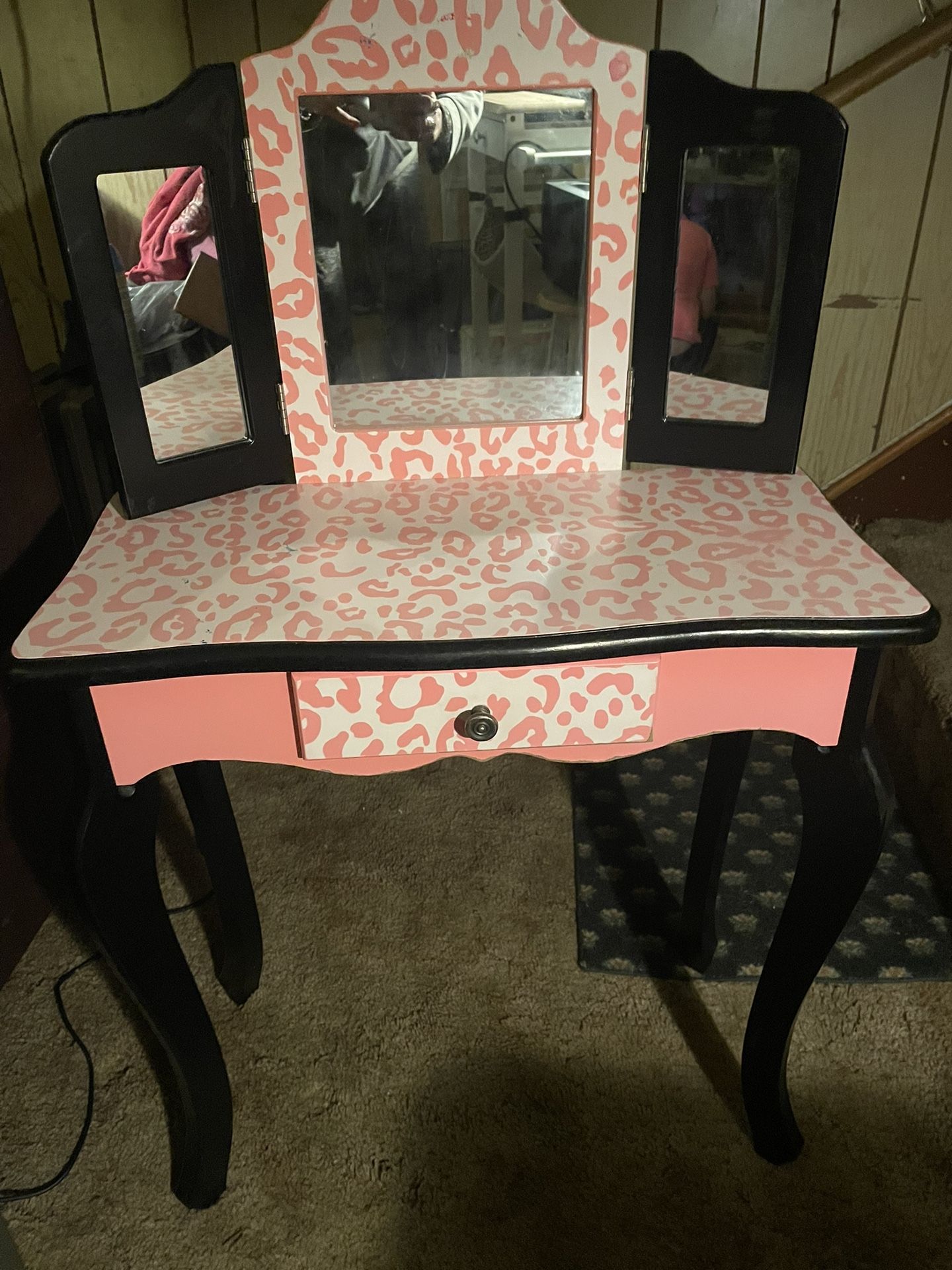 Small Vanity With Stool