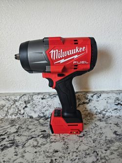 M18 FUEL 18V Lithium-Ion Brushless Cordless 1/2 in. Impact Wrench with Friction Ring (Tool-Only)