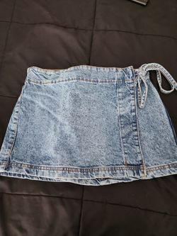 Juniors Denim Skirt, Sz 8