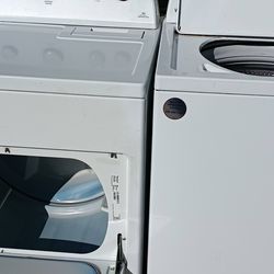 Nice whirlpool’s washer dryer