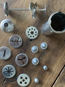 Vintage Cake Decorator Set