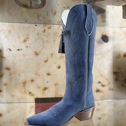 TONY LAMA -LIZ 15" CORNFLOWER BLUE SUEDE