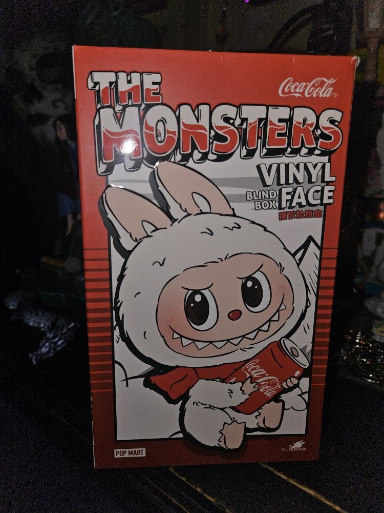CHRISTMAS LABUBU COCA COLA
