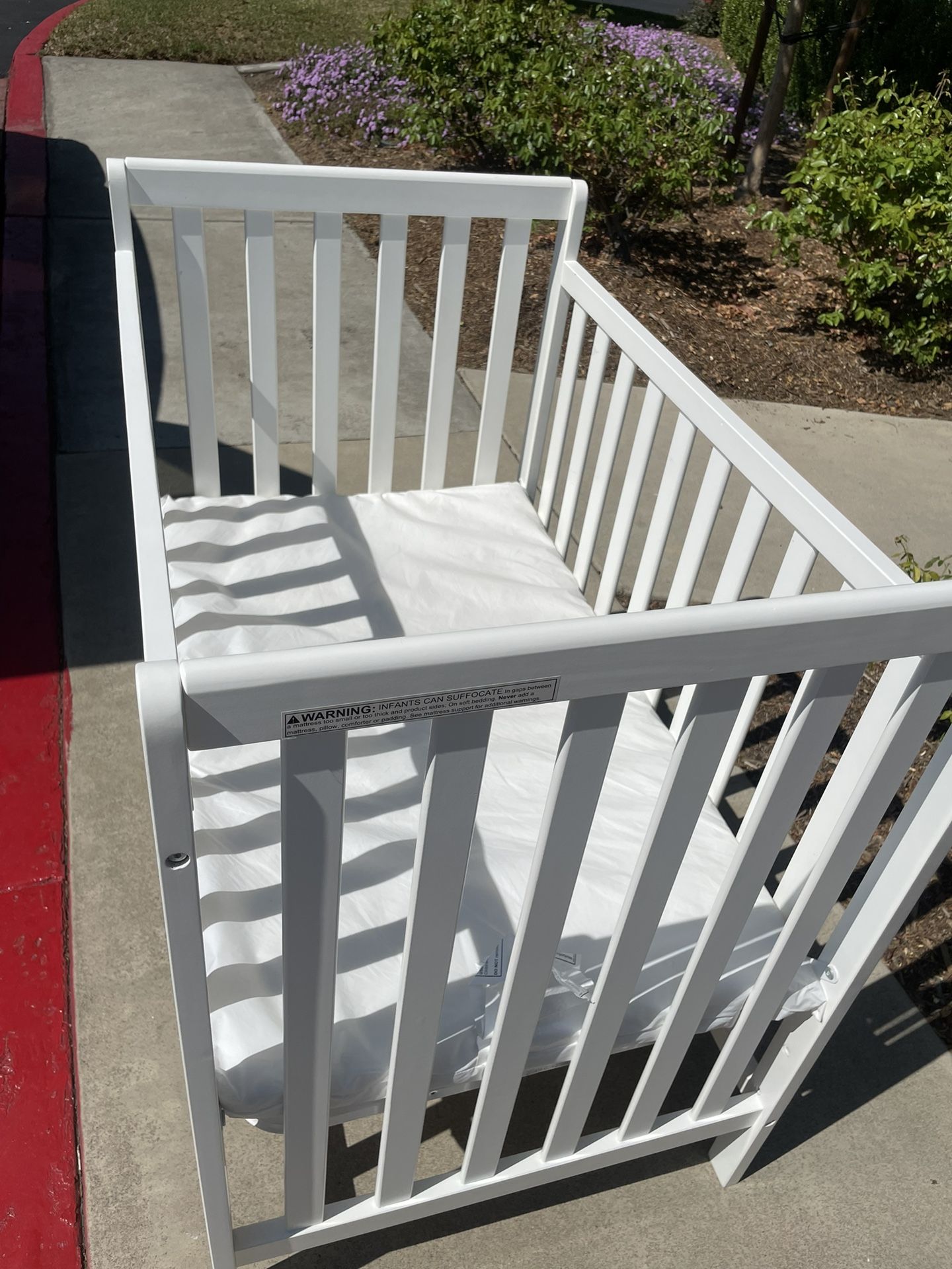 Mini Crib