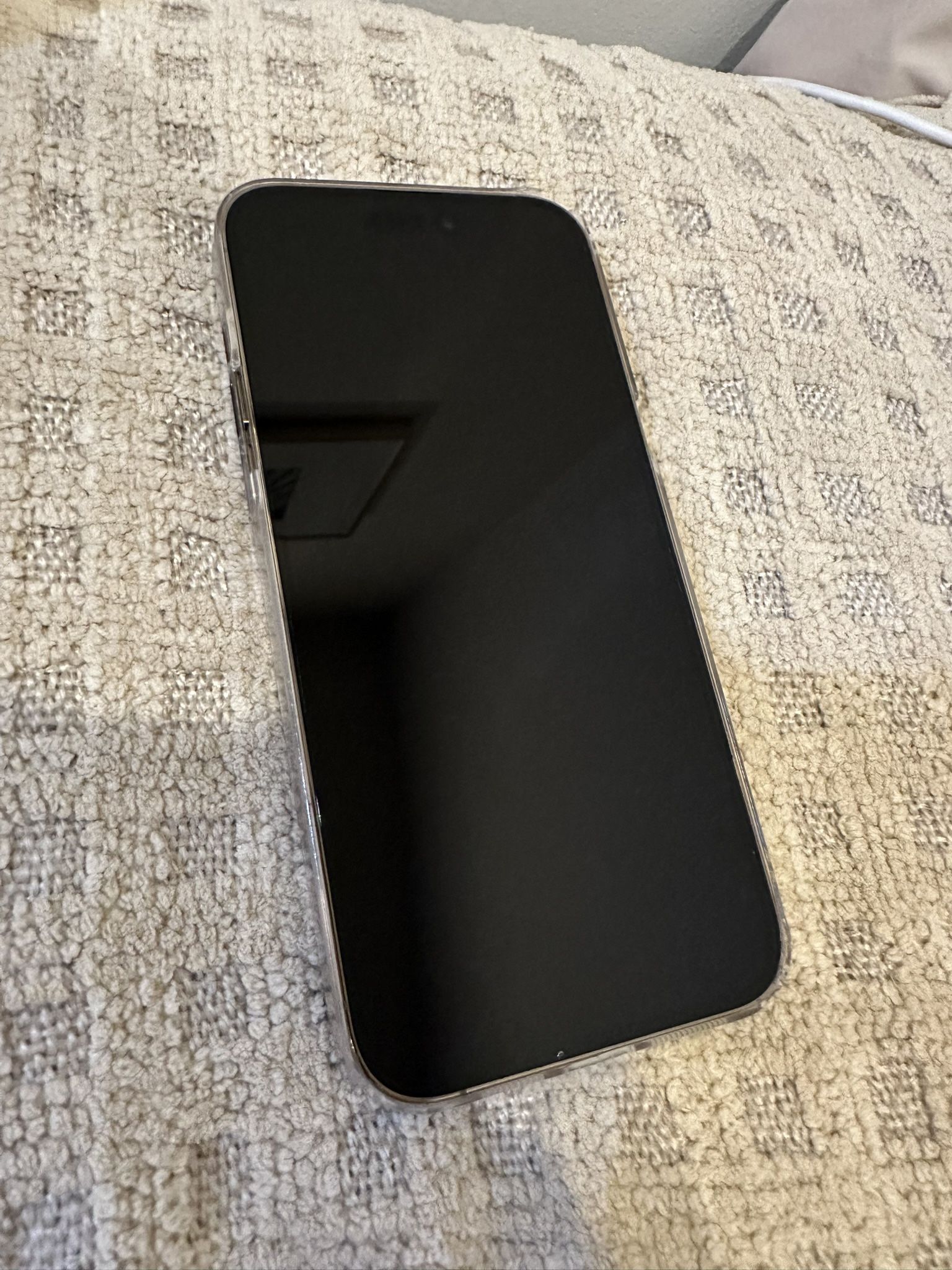 IPHONE 14 PRO MAX 1 TB Space . UNLOCKED