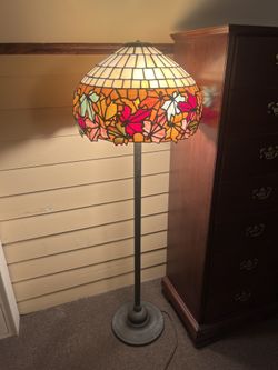 🌟 Robert Tsai RT42 Tiffany-Style Stained Glass Floor Lamp – Handcrafted Art Glass Shade 🌟