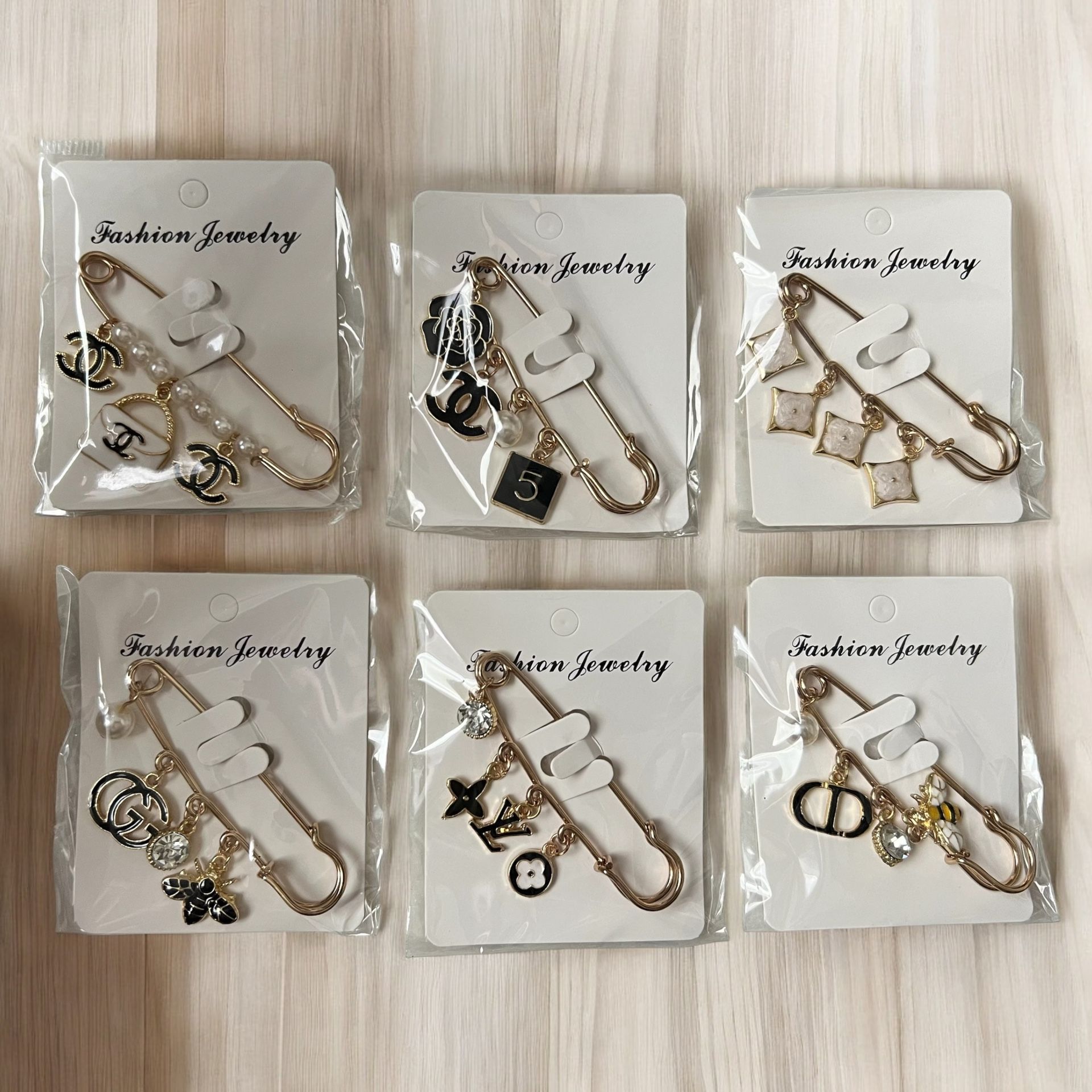 Fashion Brooch Pins