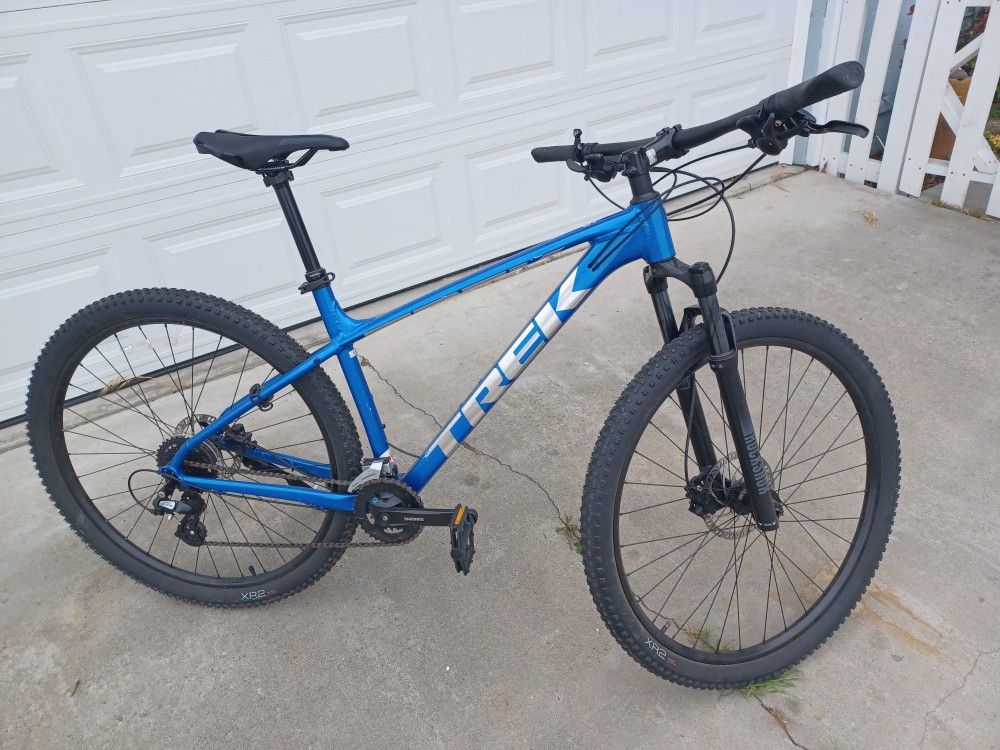 20" Trek Marlin 6