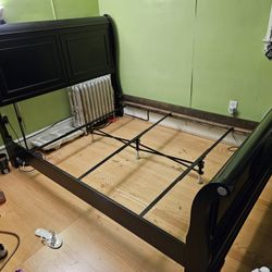 Queen Bedframe