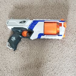 Nerf N-strike Elite Strongarm 