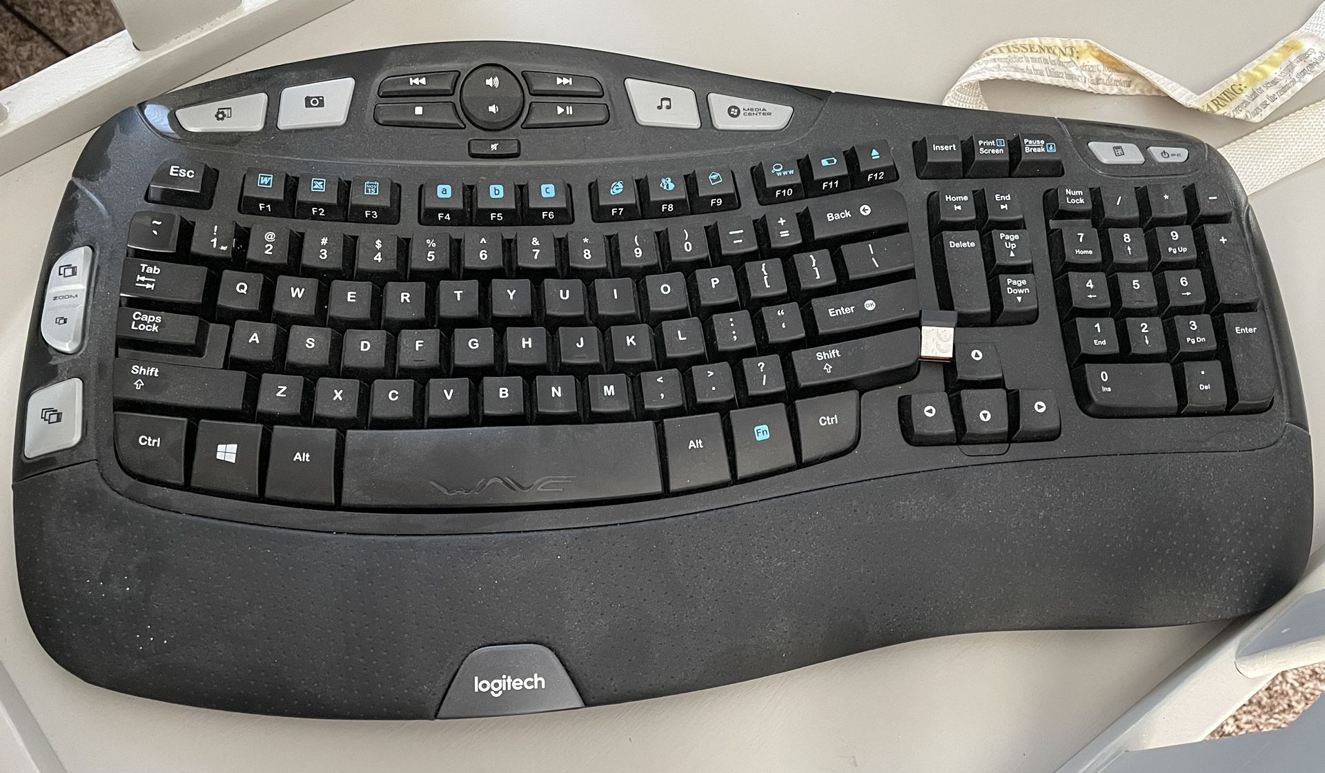 Ergonomic Keyboard Adjustable - Logitech 