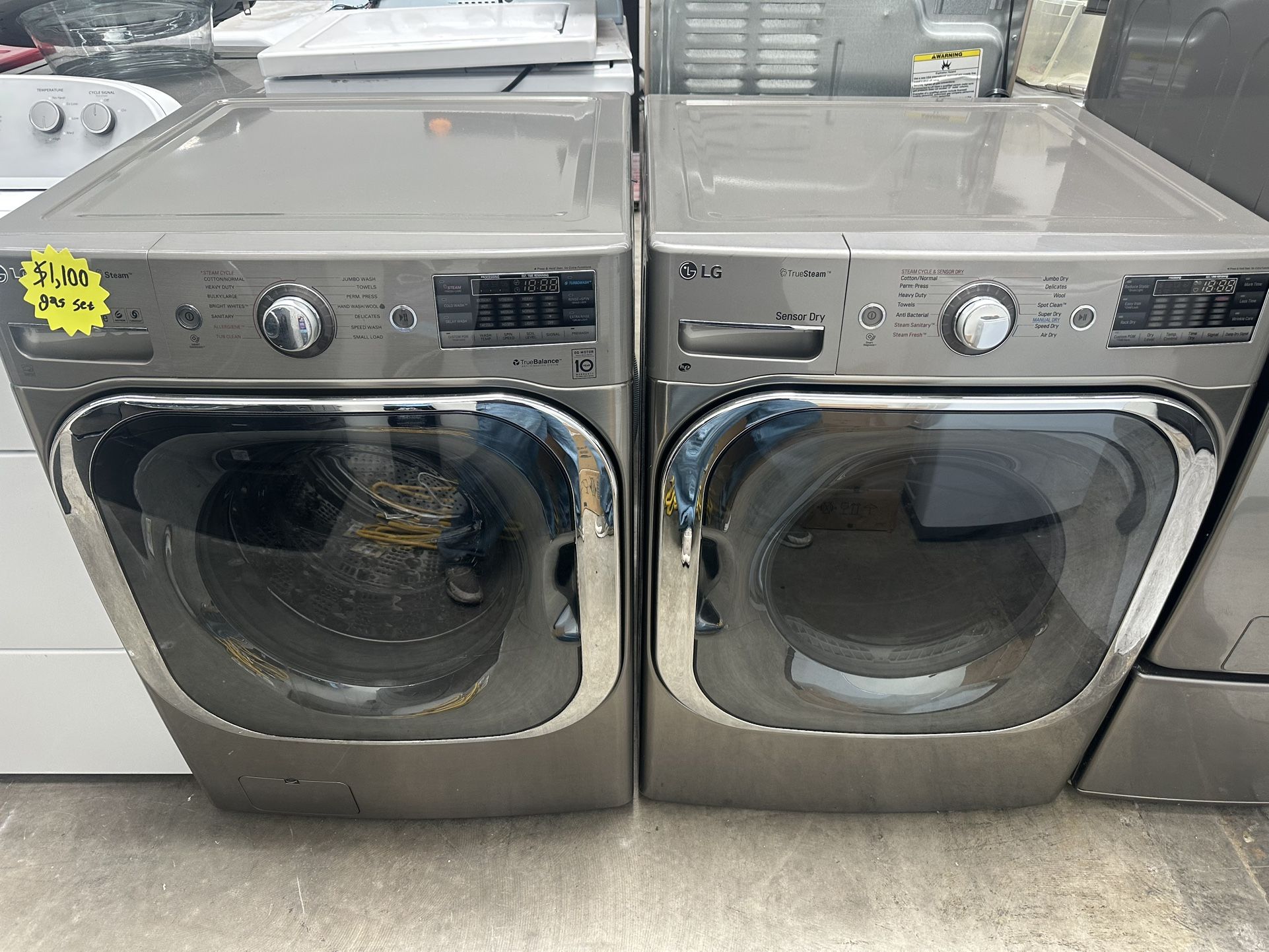 29 Wide Lg Washer And Gas Dryer 