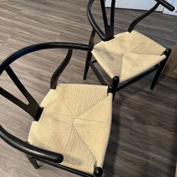 4 Dining Room Chairs
