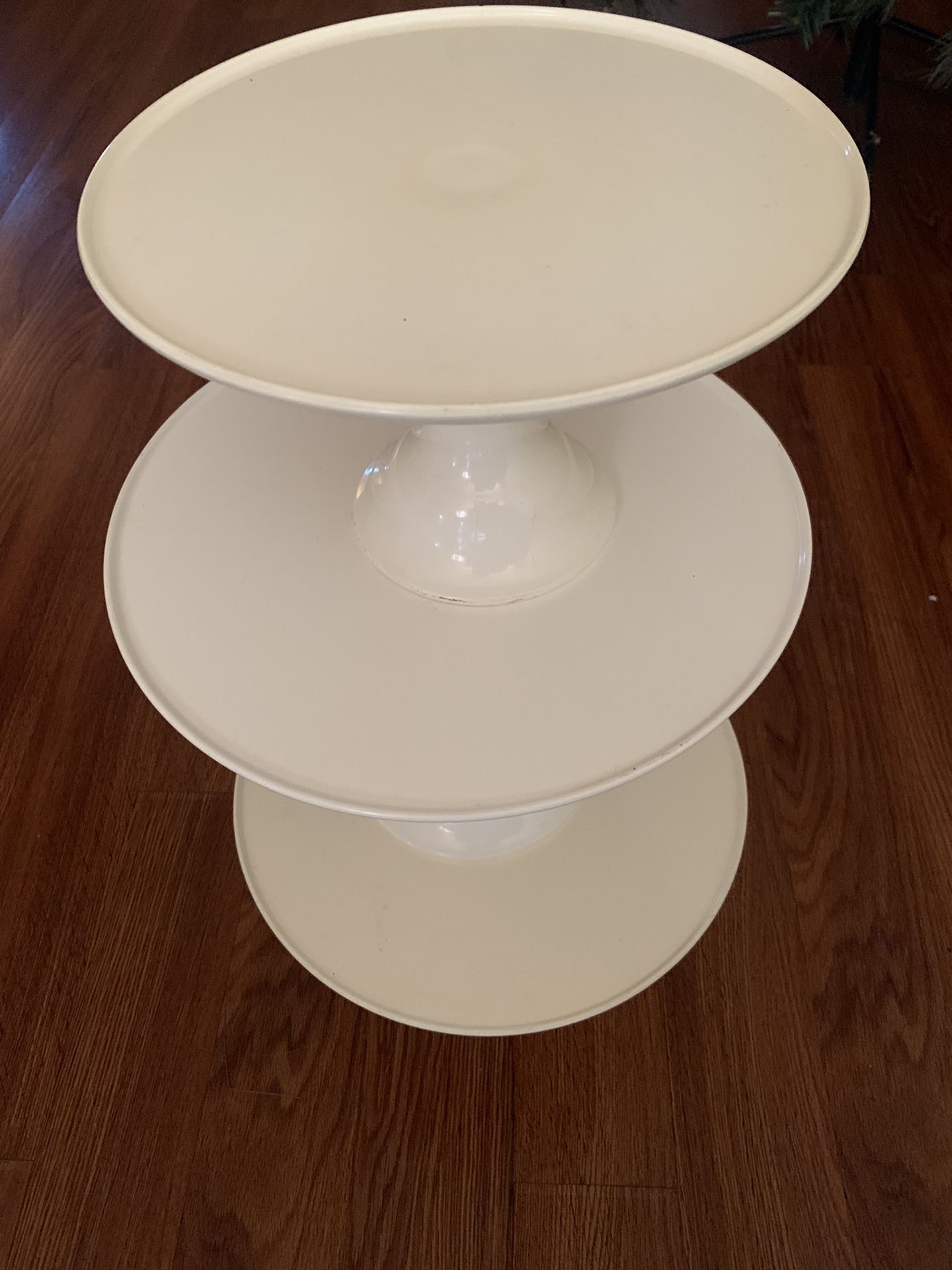 Cupcake Or Cake Stands Three $15 Only 