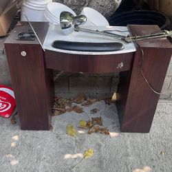 Manicure/ Nail Table