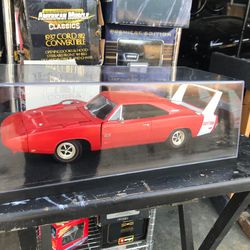 Diecast  69’ Dodge Charger Daytona 1/18 1:18!,! More cars on my Page!!!