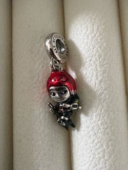 Black widow, Disney Pandora charm