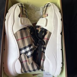 Burberry Shoes