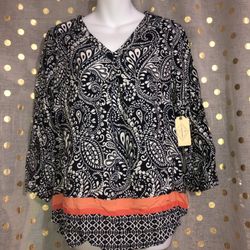 NWT St. John’s Bay size medium navy, white, and coral flowy hi low v-neck shirt. BUST: @38” LENGTH: 23” in the front and 27” in the back SLEEVE: 18”