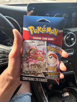 Pokémon TCG Rayquaza VMAX 25-Card Pack