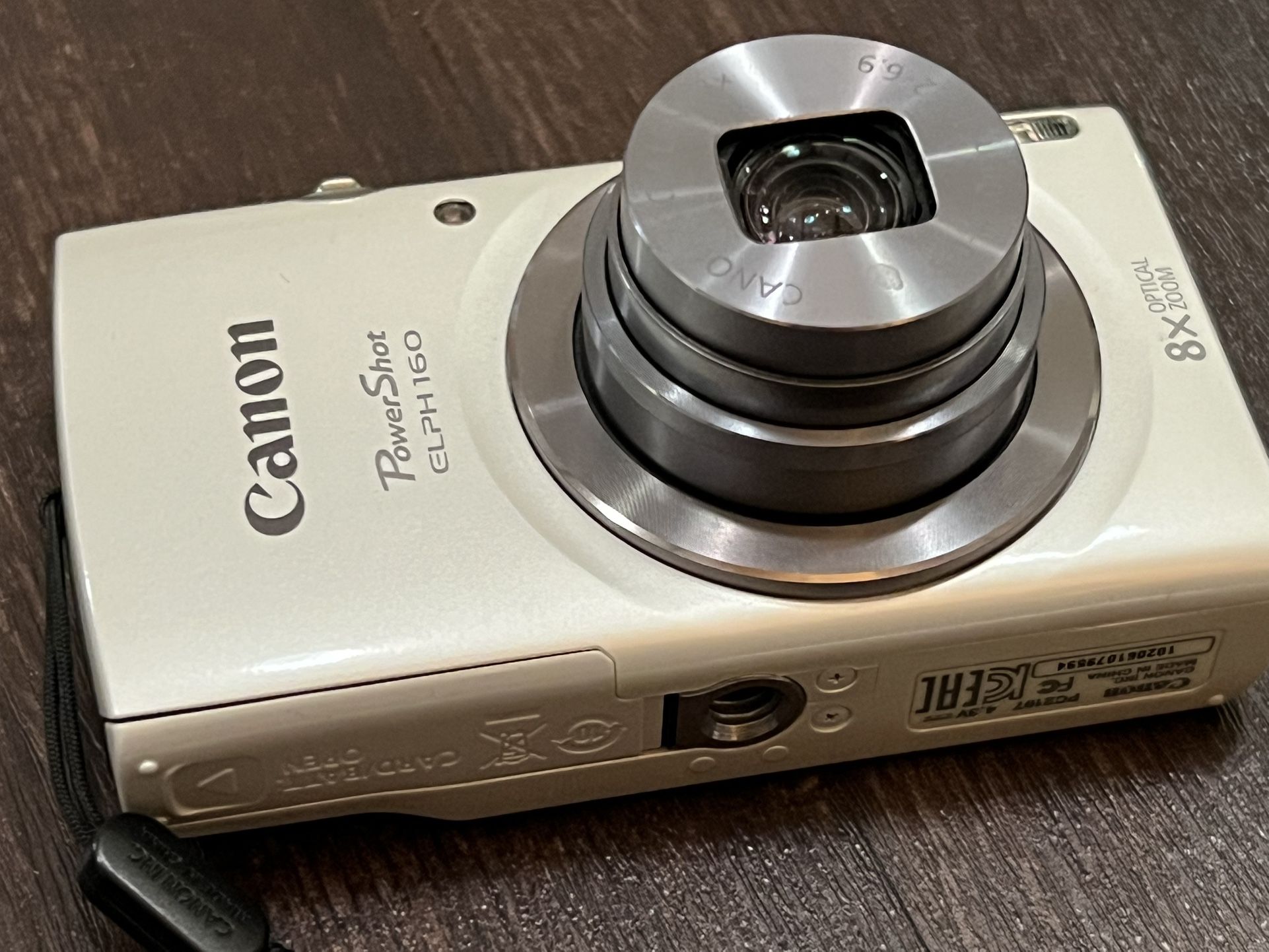 Canon Powershot ELPH 160 8x Optical Zoom (PC2197)