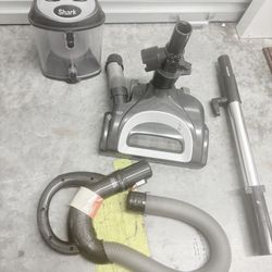 Shark UV440 NAVIGATOR LIFT-AWAY DELUXE VACUUM CLEANER "REPLACEMENT PARTS"  Selling individual or the lot please reach out for prices 