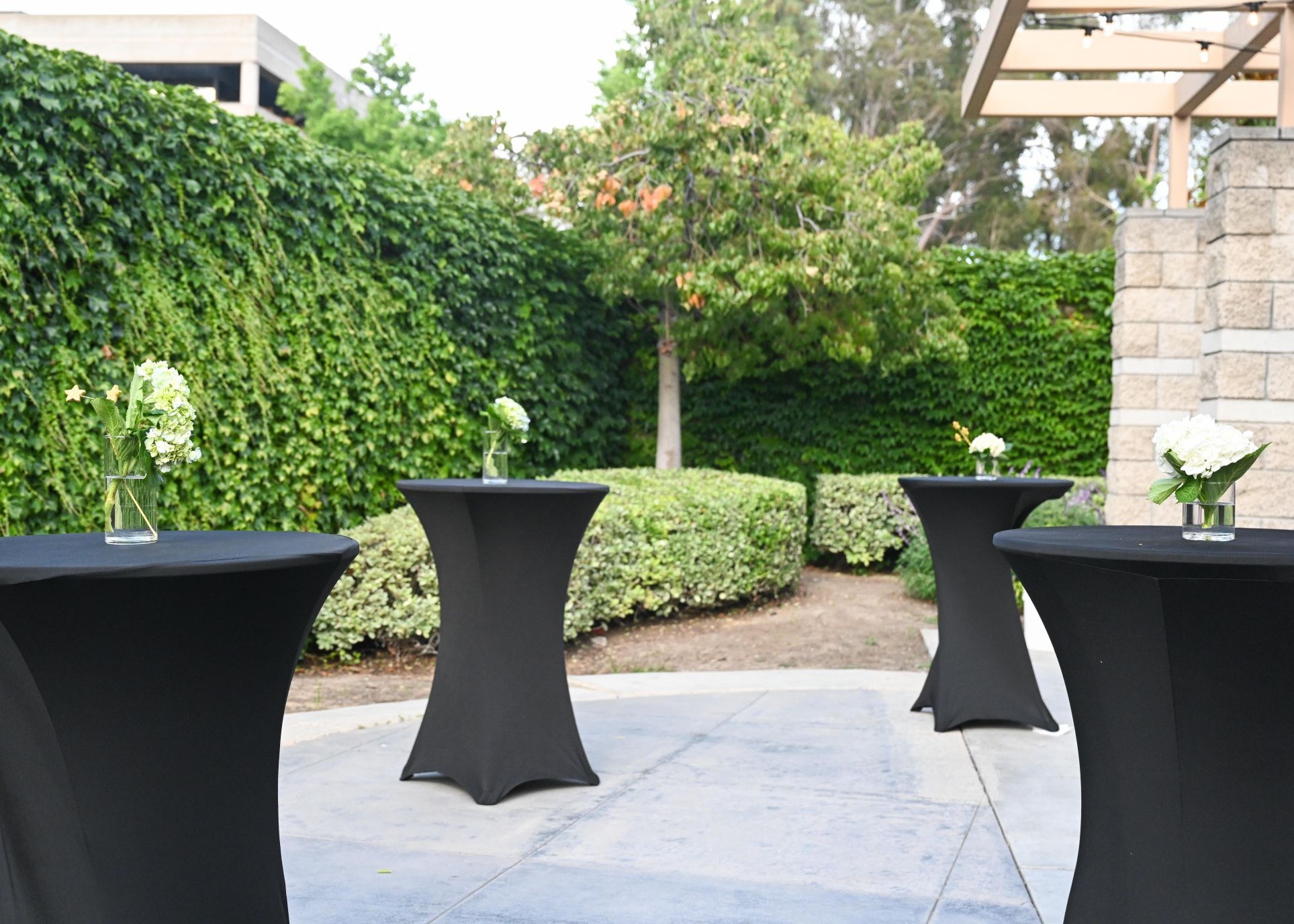 Cocktail Tablecloth 32 X 43 inches - black 10 piece