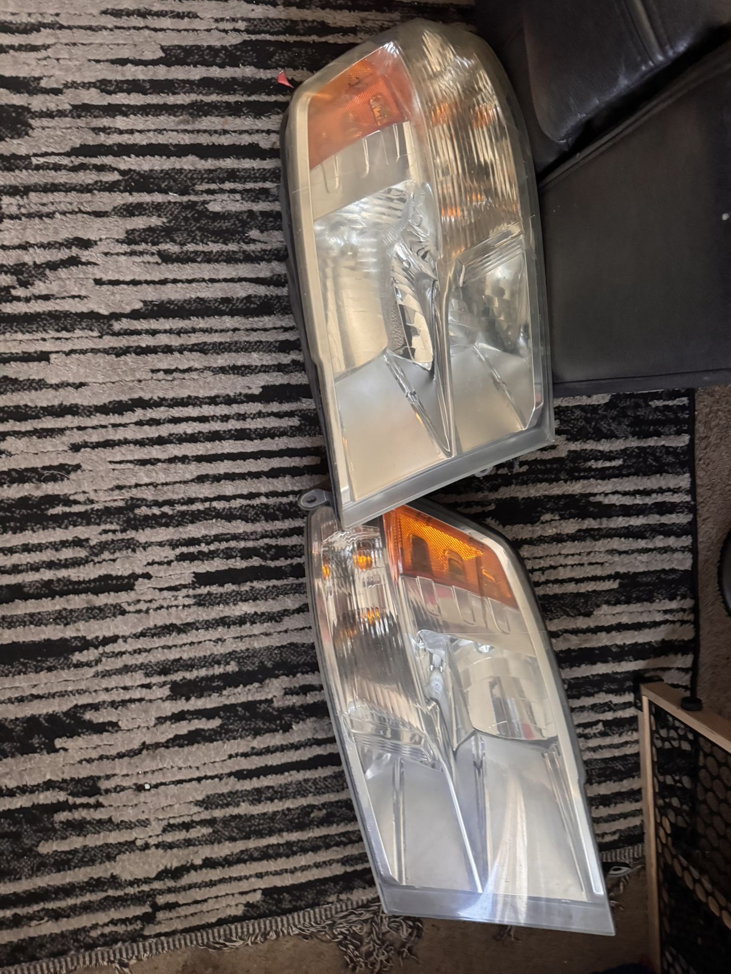 2014 Dodge Ram Headlight Assembly