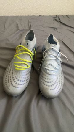 Soccer cleats