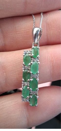 Women’s Emerald And Diamond Necklace Sterling Silver 925 Stamped