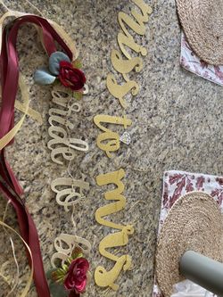 Bride to be gold sign