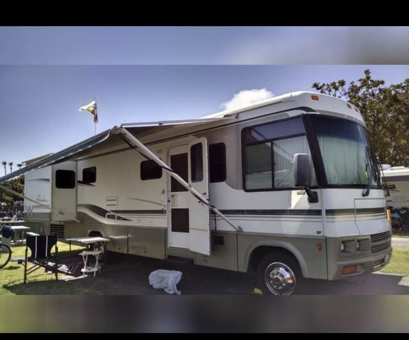 2002 Winnebago adventurer for Sale in Chula Vista, CA OfferUp