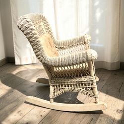 Charming antique white wicker vintage child's rocking chair, top condition - rare find