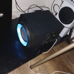 2.1 Multimedia Speakers With A Subwoofer