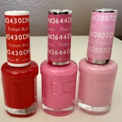 DND Nail Polish 