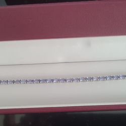 Helzberg Tanzanite Lined Bracelet. Sterling Silver 