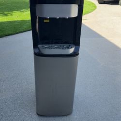 Water Dispenser 
