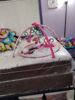 Minnie Mouse Activity Mat