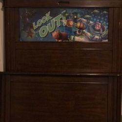 Bed Frame And Mattresses Make An Offer 