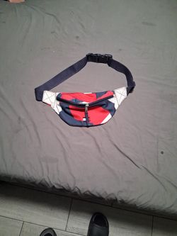 Tommy Hilfiger FannyPack (Red,blue,white)