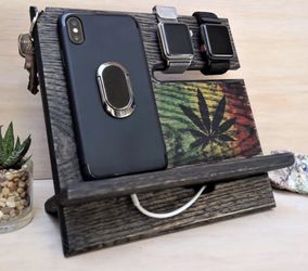 Black Rasta Cannibis Leaf Universal Cell Phone Docking Station Apple Android Samsung